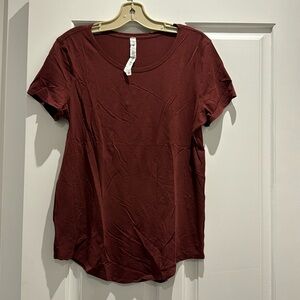 Lululemon short sleeve tee - size 10
